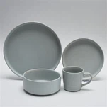 16ks světle modré nádobí s reliéfem